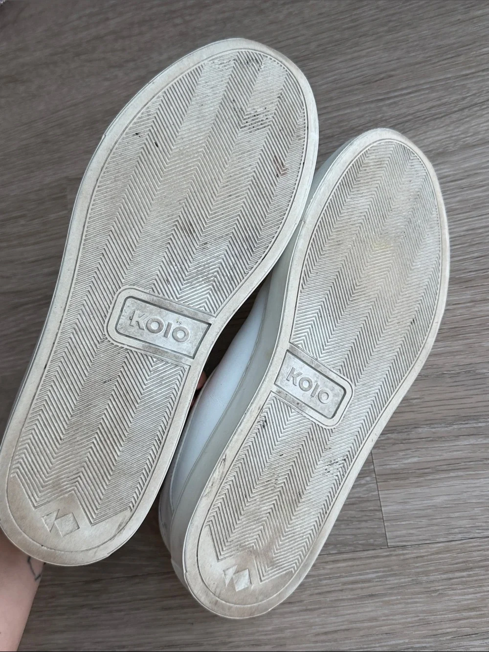 KOIO Women’s Capri Leather Low-Top Sneakers in Triple White